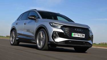 Audi Q4 e-tron - front tracking